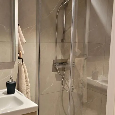 La Cachette Sarladaise * 사흘라 라 카네다